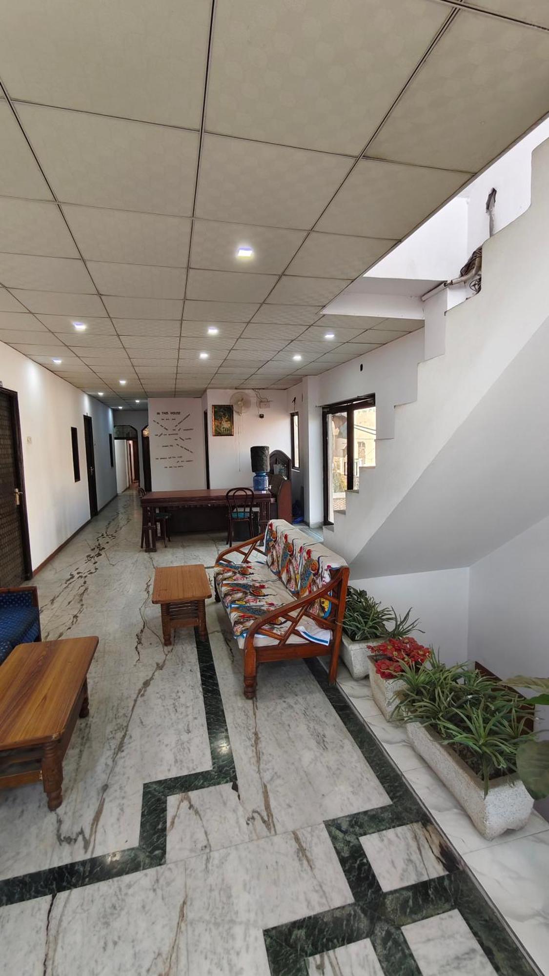 Rajdhani Guest House Фаридабад Екстериор снимка